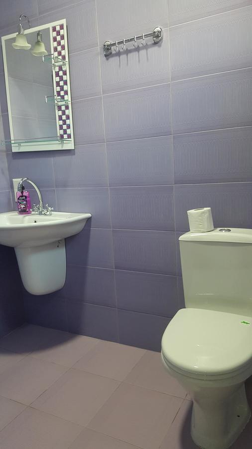 ホテル Doors クタイシ エクステリア 写真