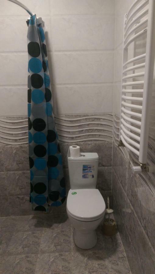 ホテル Doors クタイシ エクステリア 写真